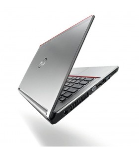Poleasingowy laptop Fujitu Lifebook E734 z procesorem i3-400M w klasie A-