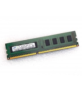 Kość pamięci ram do komputera o wielkości 1 GB