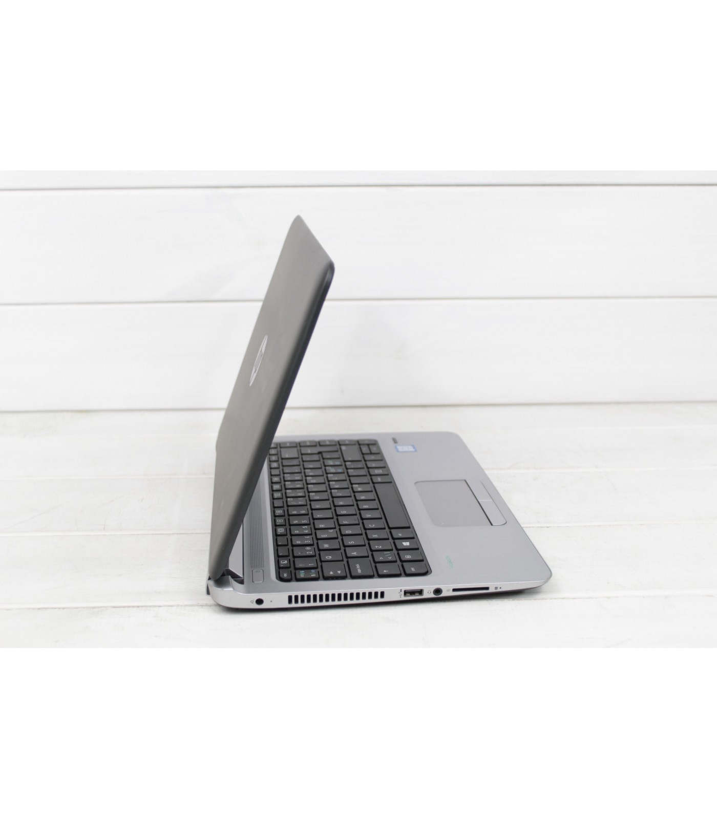 Poleasingowy laptop HP ProBook 430 G3 z Intel Core i5-6200U w klasie A.