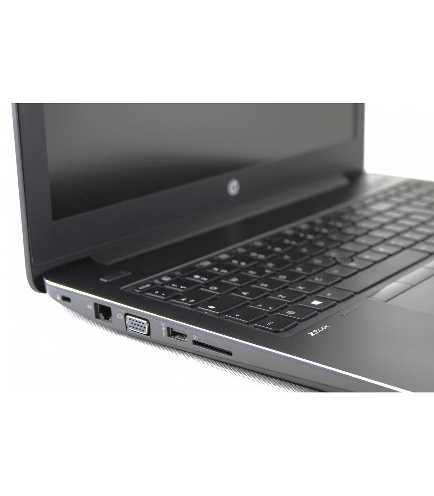 Poleasingowy laptop HP Zbook G3 z procesorem i7 i kartą Nvidia M2000M w klasie A-