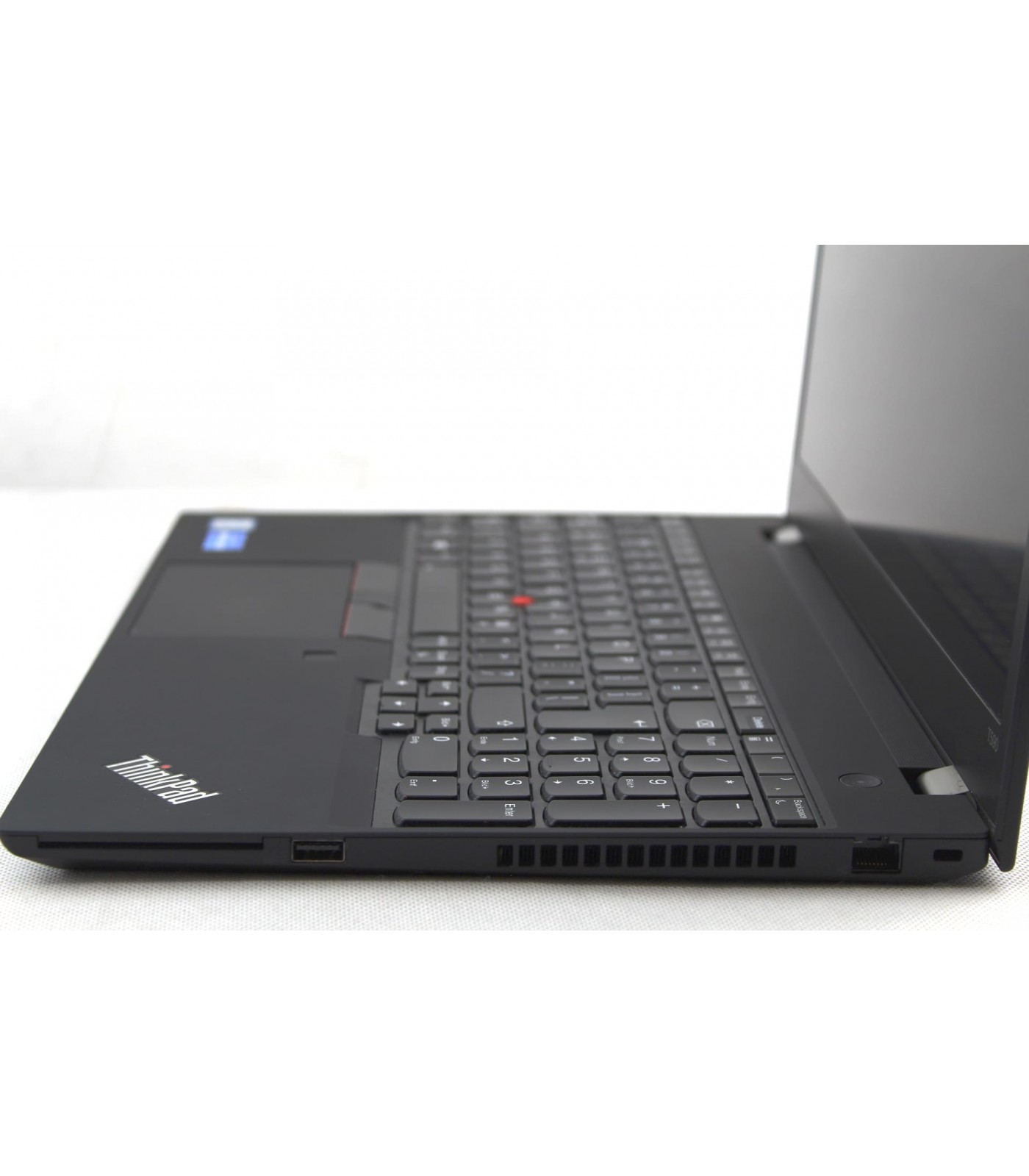 Poleasingowy laptop Lenovo Thinkpad T590