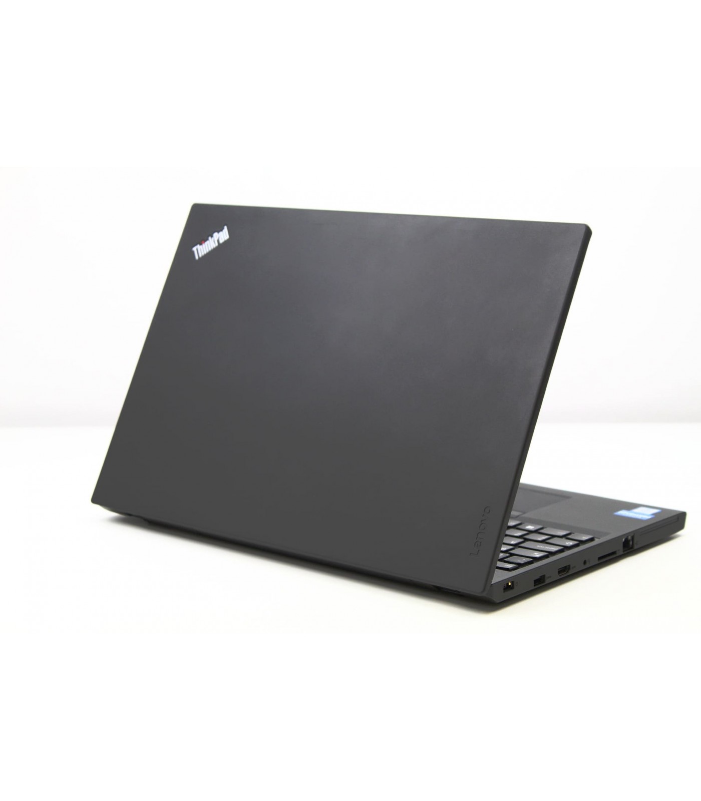 Poleasingowy laptop Lenovo Thinkpad T560 z procesorem i5  w klasie A