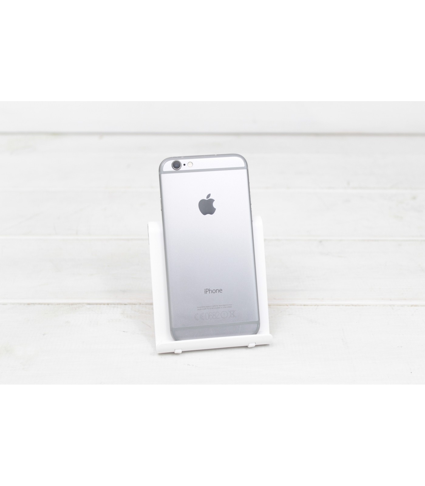 Poleasingowy smartfon iPhone 6 z 4,7 calowym ekranem i procesorem Apple Dual-Core A8 w klasie A-.